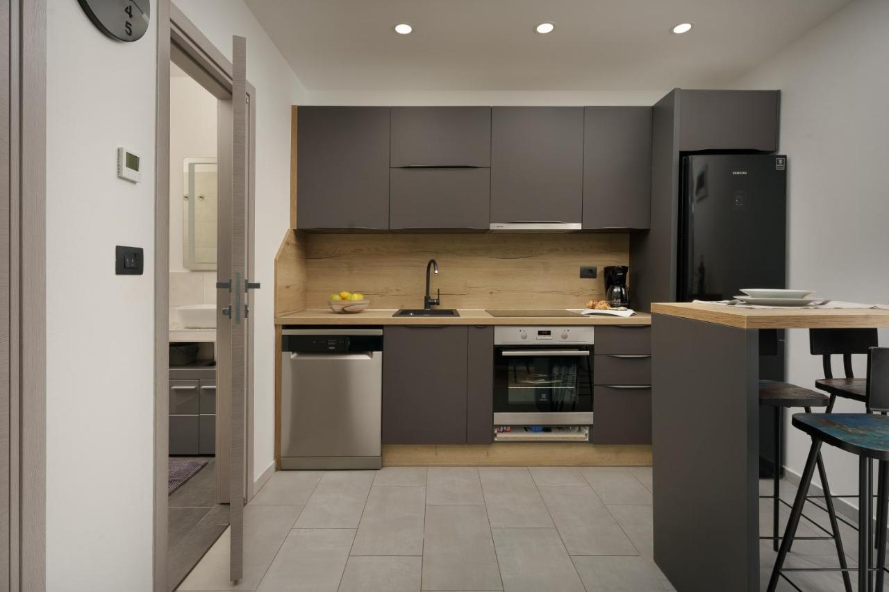 Apartments Elena Tia Медулин Экстерьер фото